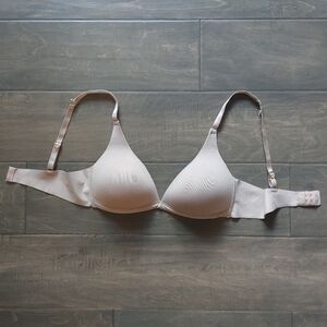 🎉🌕 Betsey Johnson 38C No Wire Bra